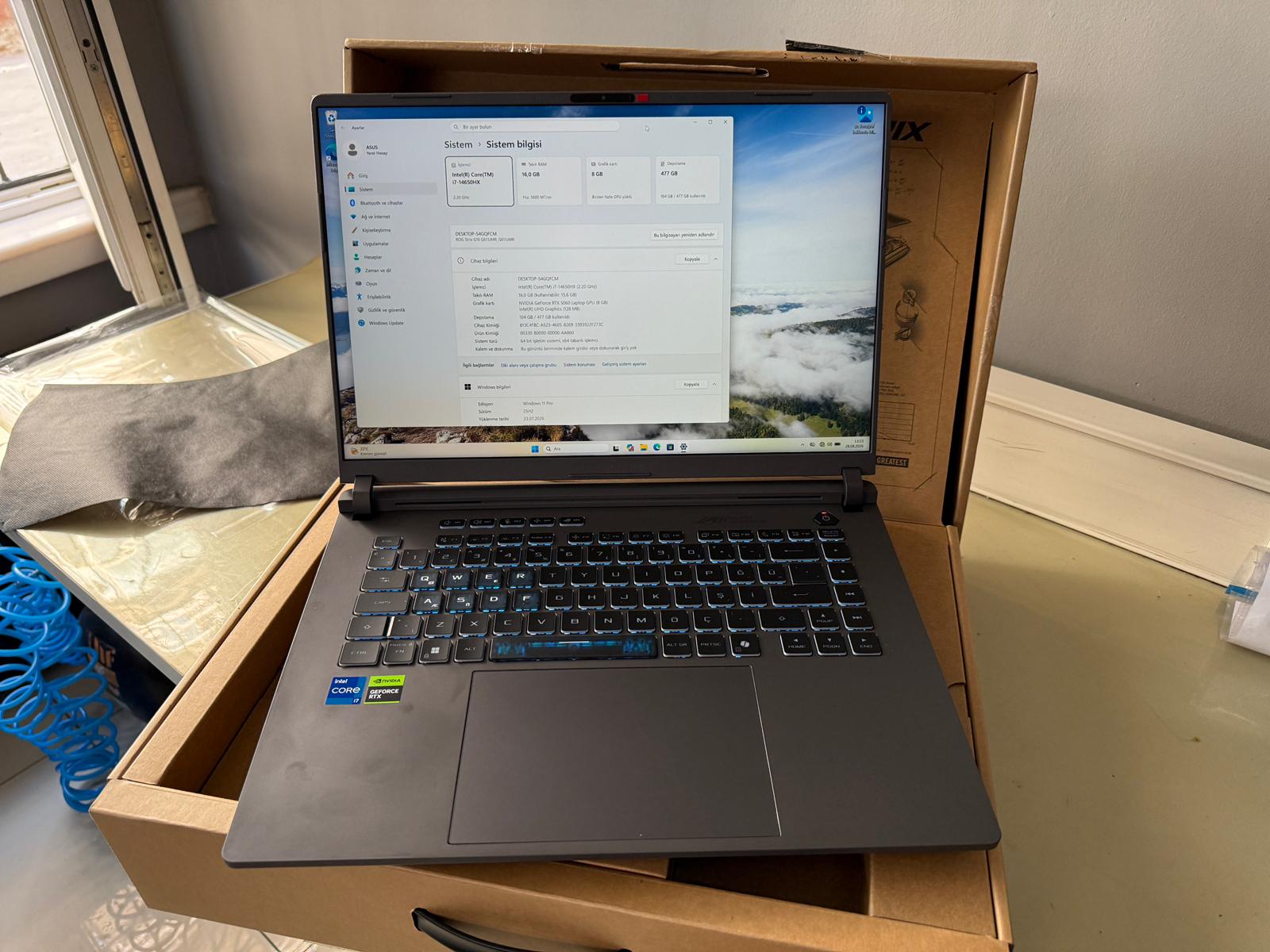 Asus ROG Strix G16 G615JMR-S5048 Laptop
